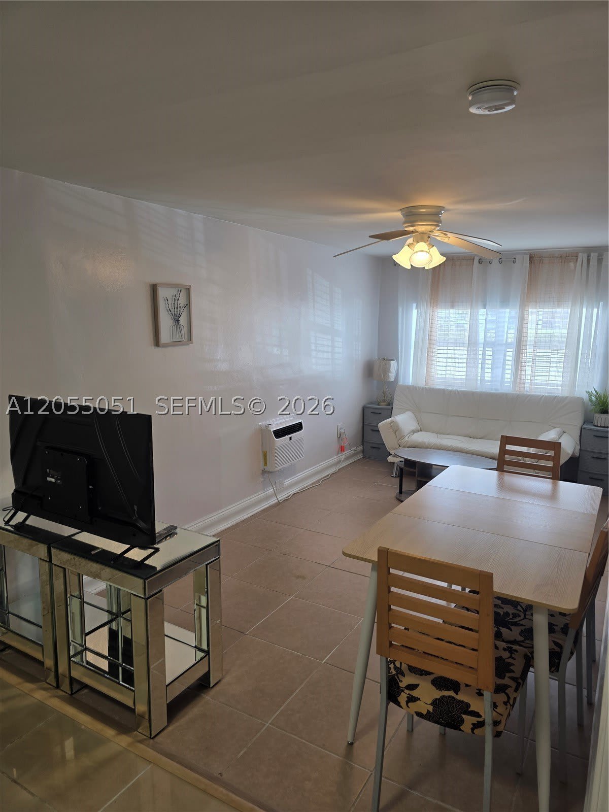 5712 Hollywood Blvd – photo 4