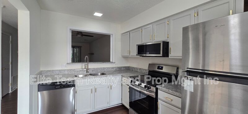 3109 Heathstead Place – photo 4