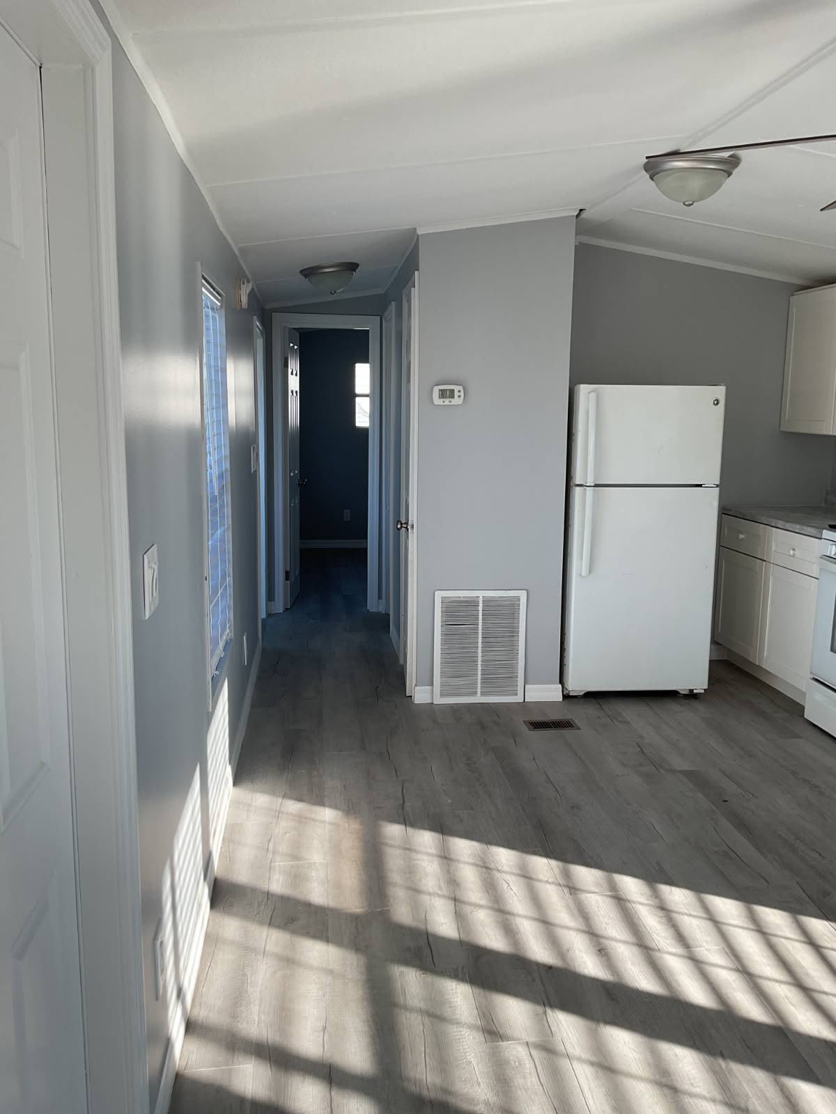 2450 S Ridgewood Ave – photo 1
