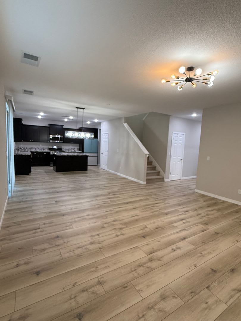 Stunning 4-Bedroom Lincoln Home with Upstairs Loft! – photo 5