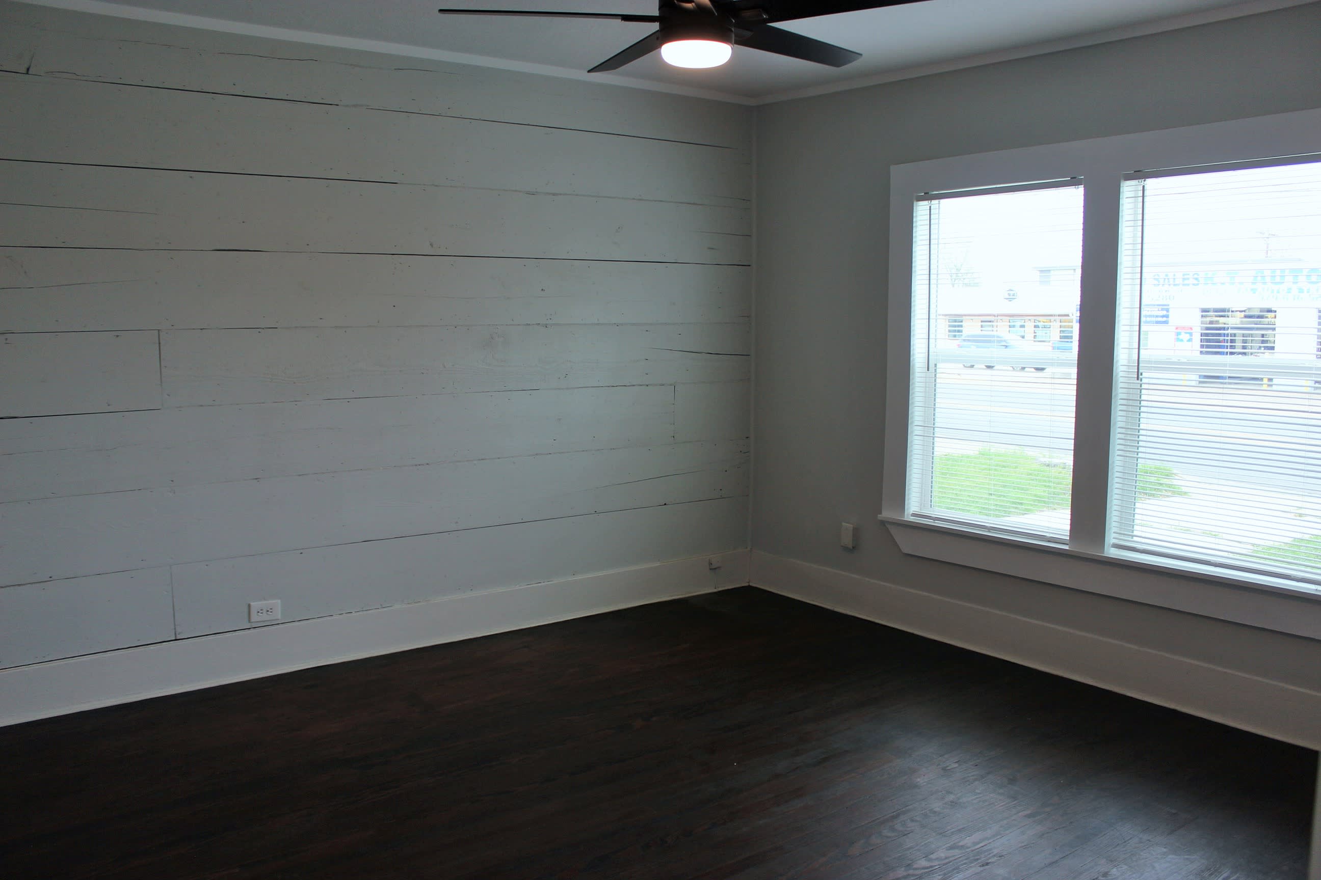1003 North Park – photo 2