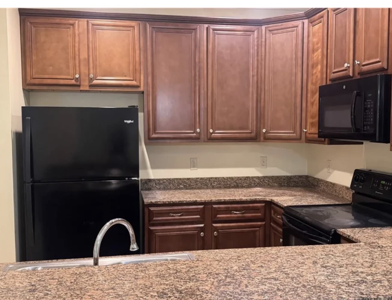 19038 Aiden Ln – photo 3