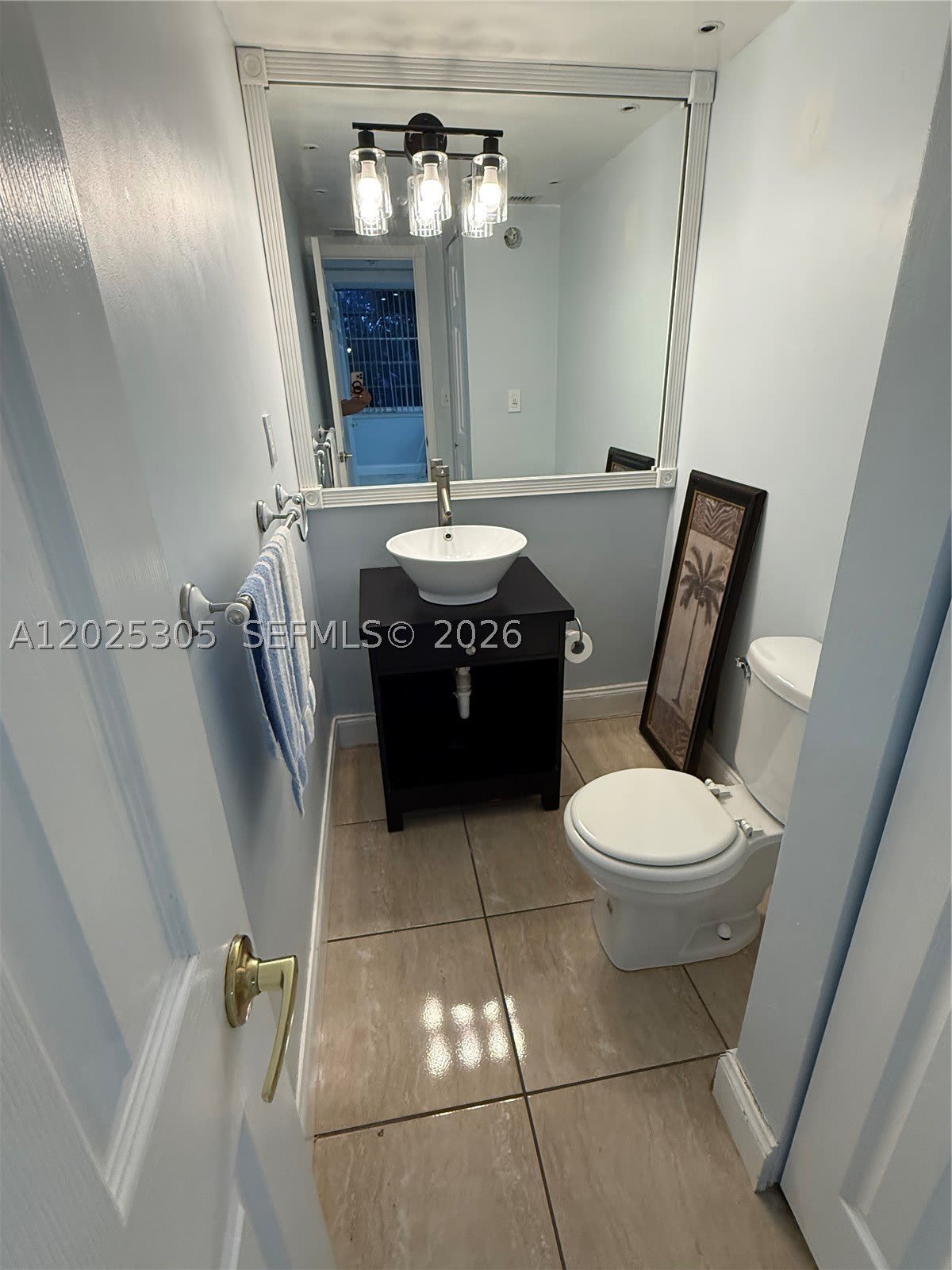 942 NE 199th St – photo 5