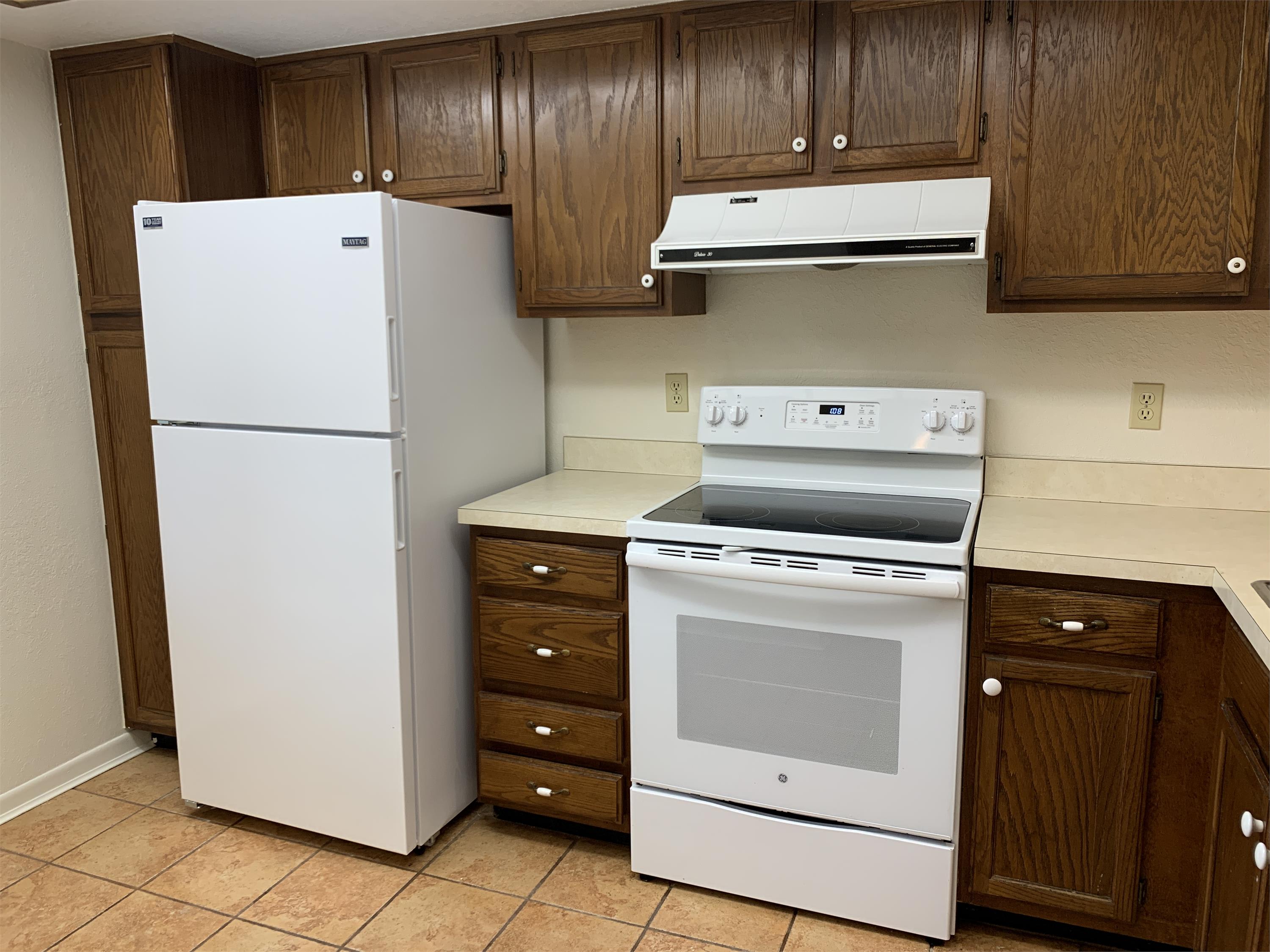 7360 ULMERTON RD APT 4D – photo 3