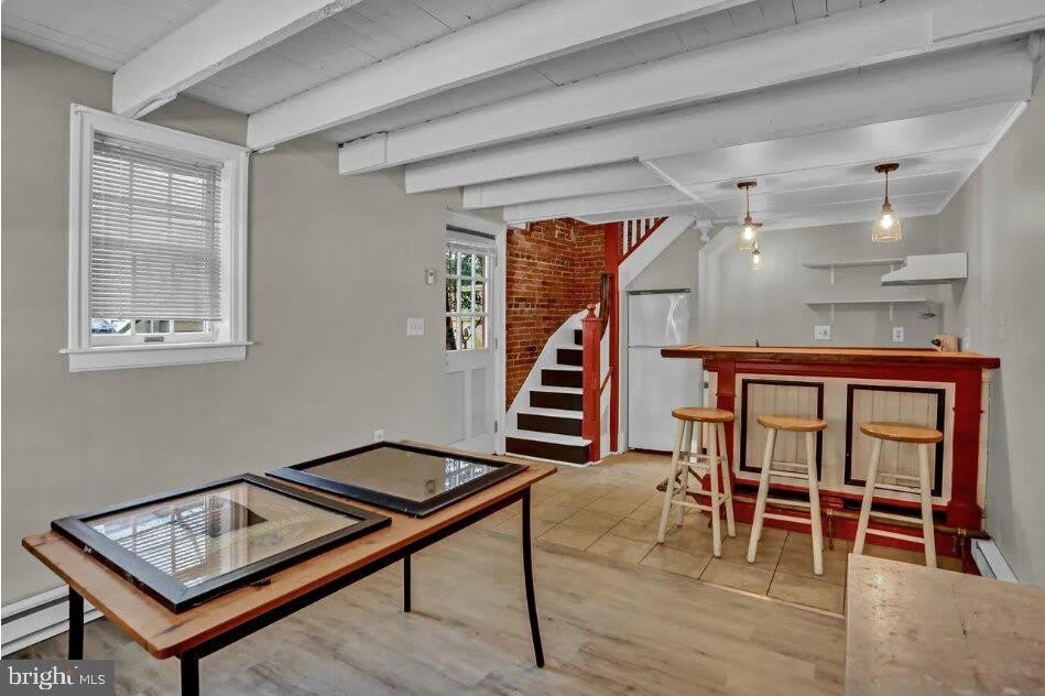 20 N WASHINGTON Street – photo 1