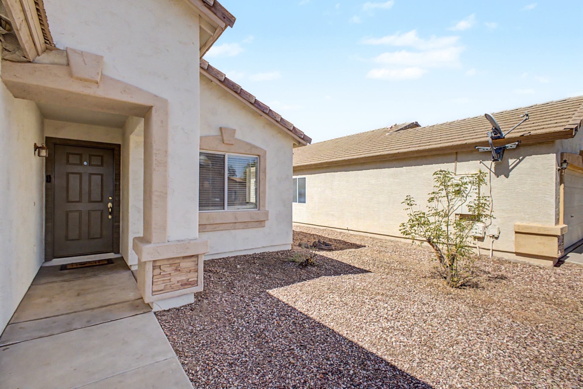 22820 W. Papago St. – photo 4