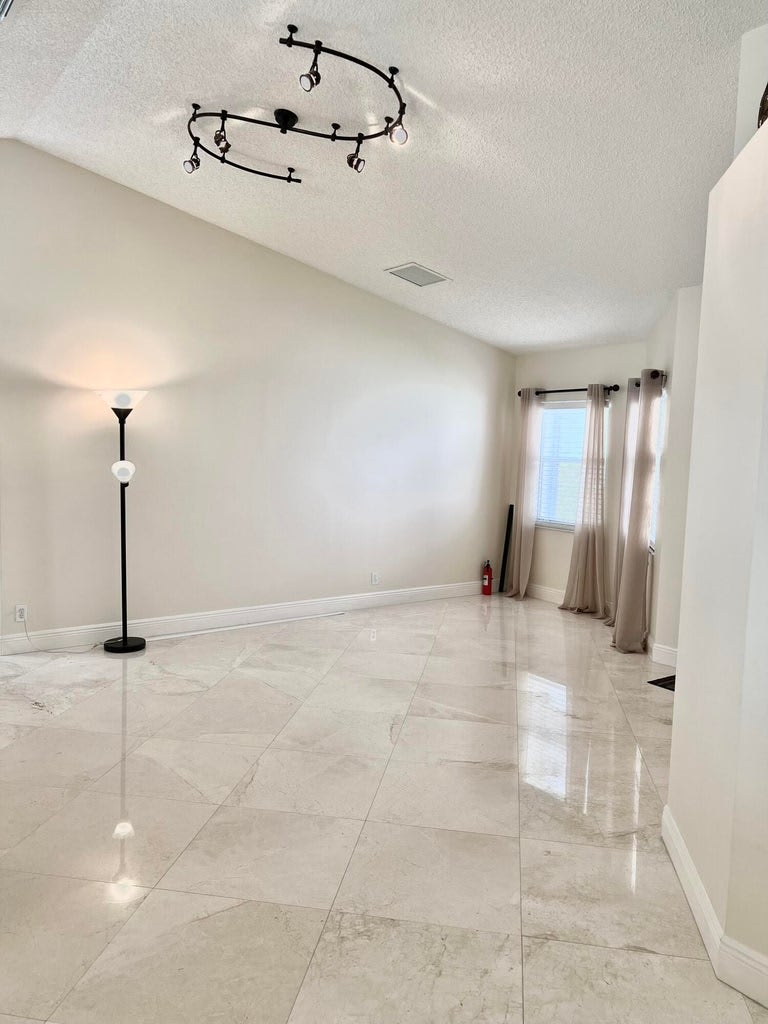 6129 Adriatic Way – photo 4