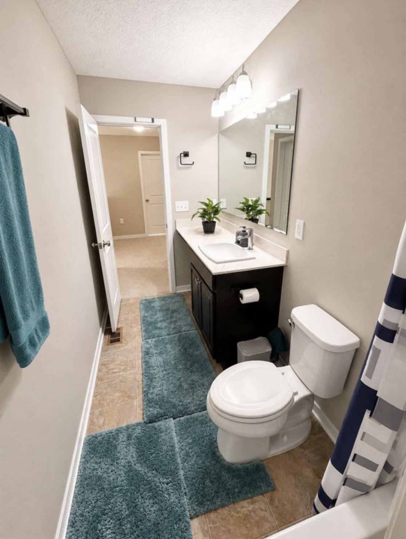 8180 Rhoderick Circle – photo 5