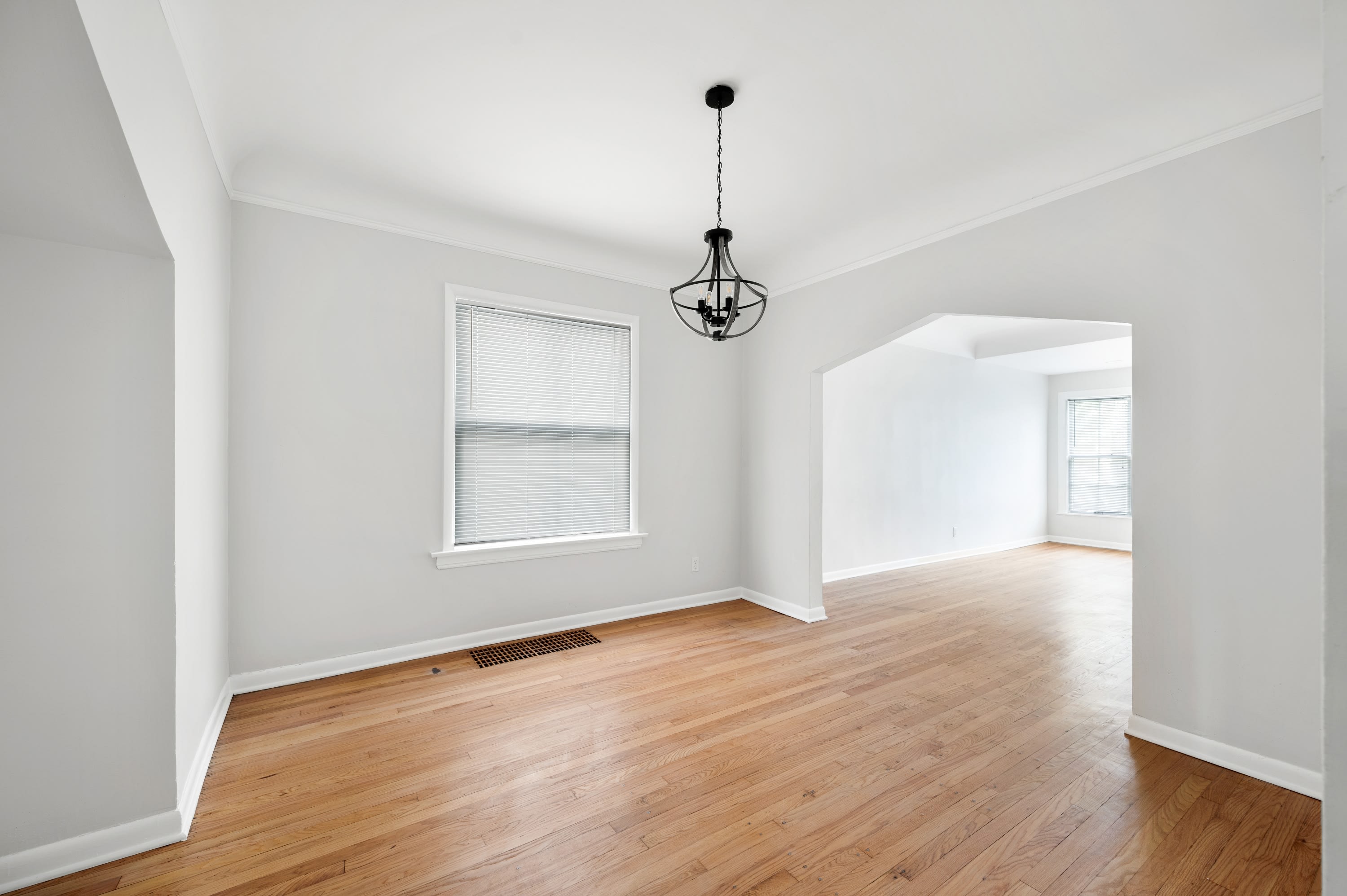 4849 West Hutchinson Street 1 – photo 5