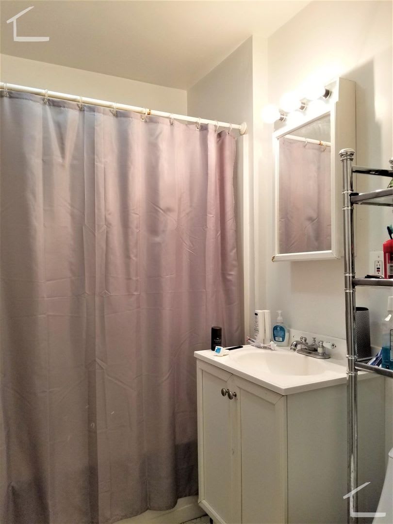 Nicely Renovated 3 Bed On The Green Line In Brookline – photo 5