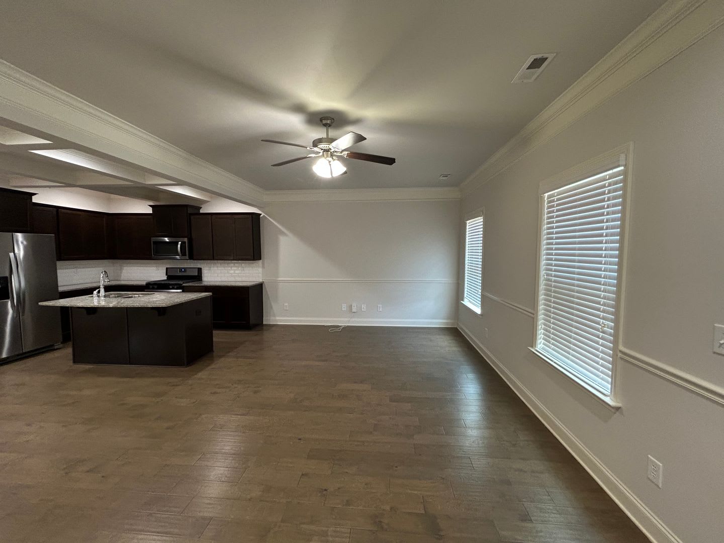 ******PRICE DROP*********Beautiful 4 bedroom 3.5 bath home! – photo 4