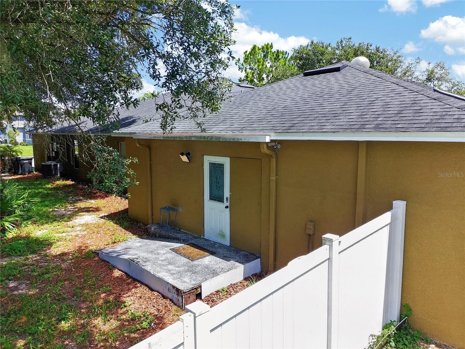 465 RIO GRANDE Lane – photo 2
