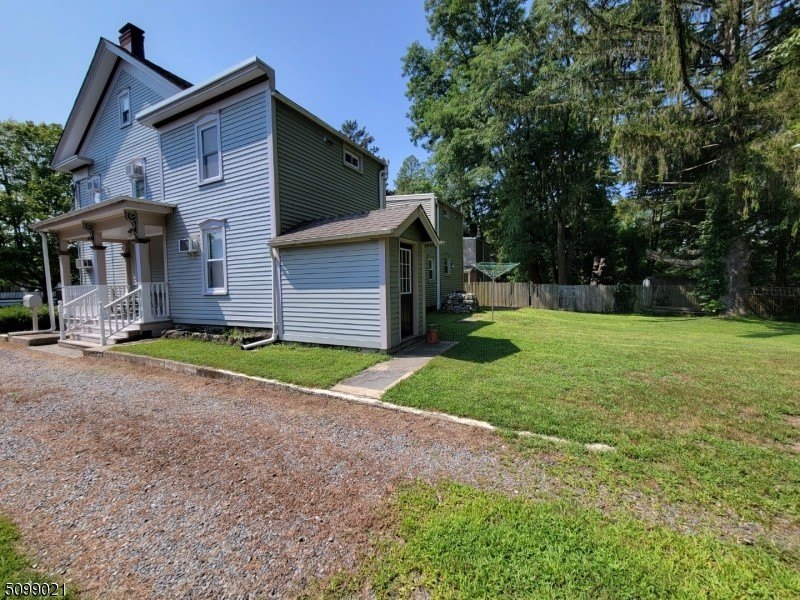 131 4Th St – photo 3