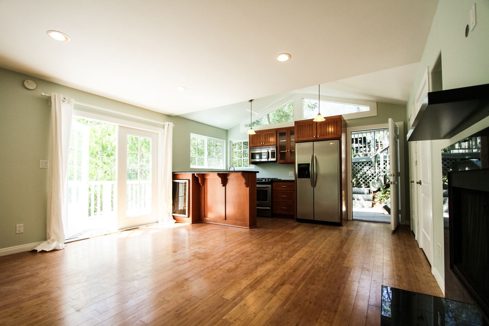 2132 North Beverly Glen Boulevard – photo 1