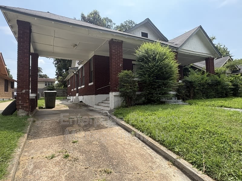 836 Maury St – photo 3