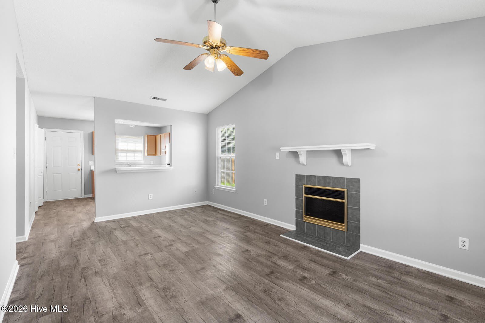 988 W Pueblo Drive – photo 2