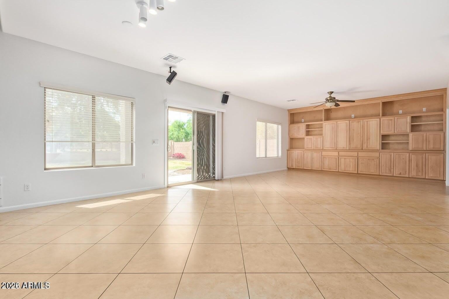 4542 N 111TH Drive – photo 5