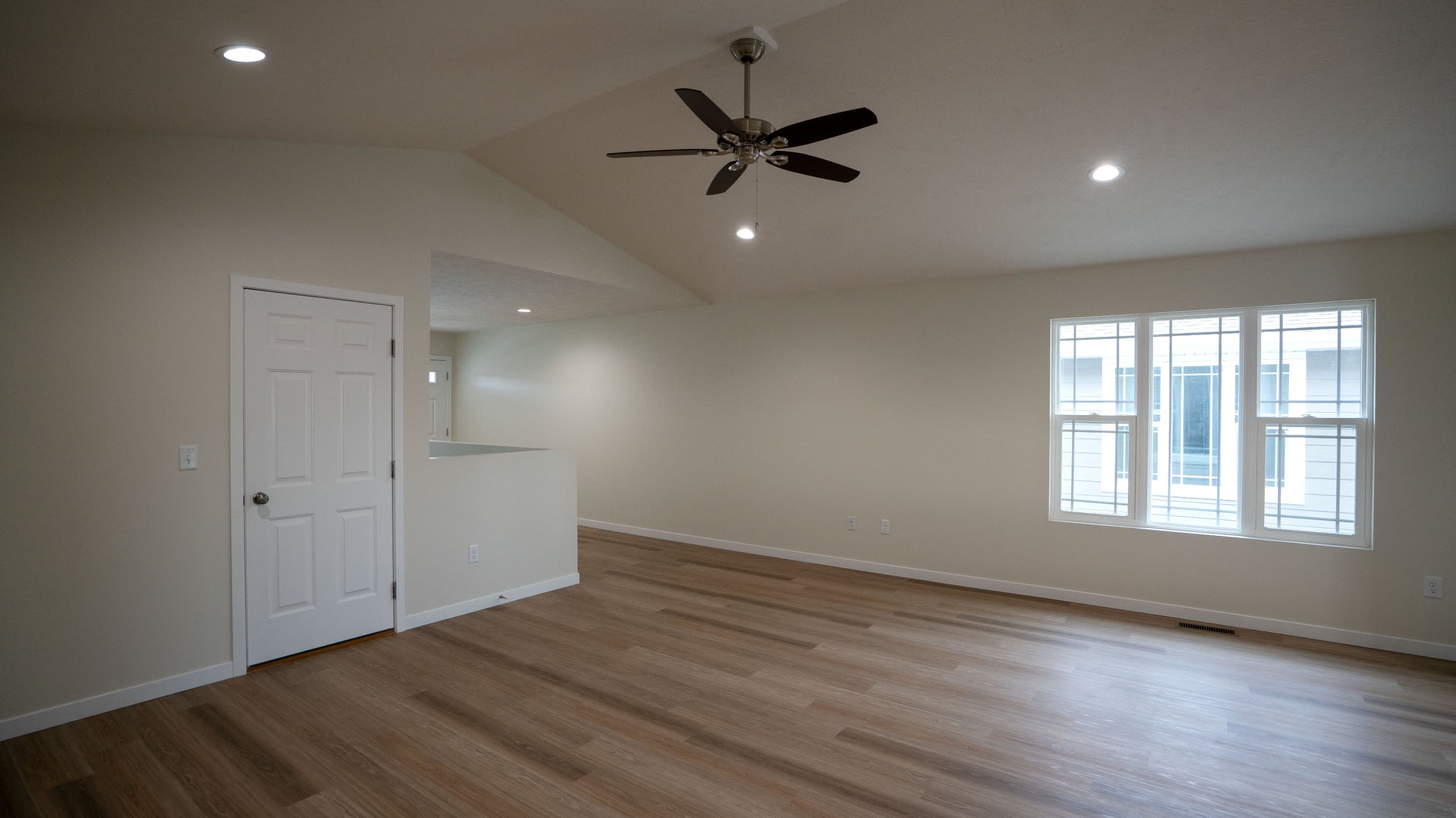4321 Dawn Street – photo 4