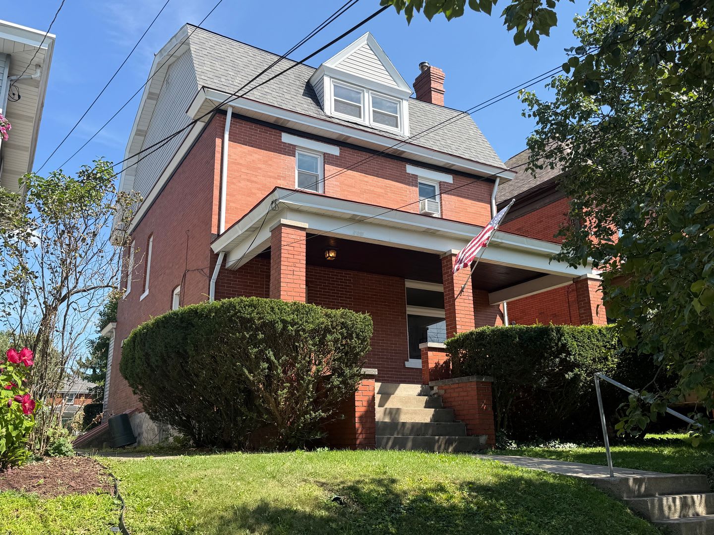 West View Just Reduced – photo 1