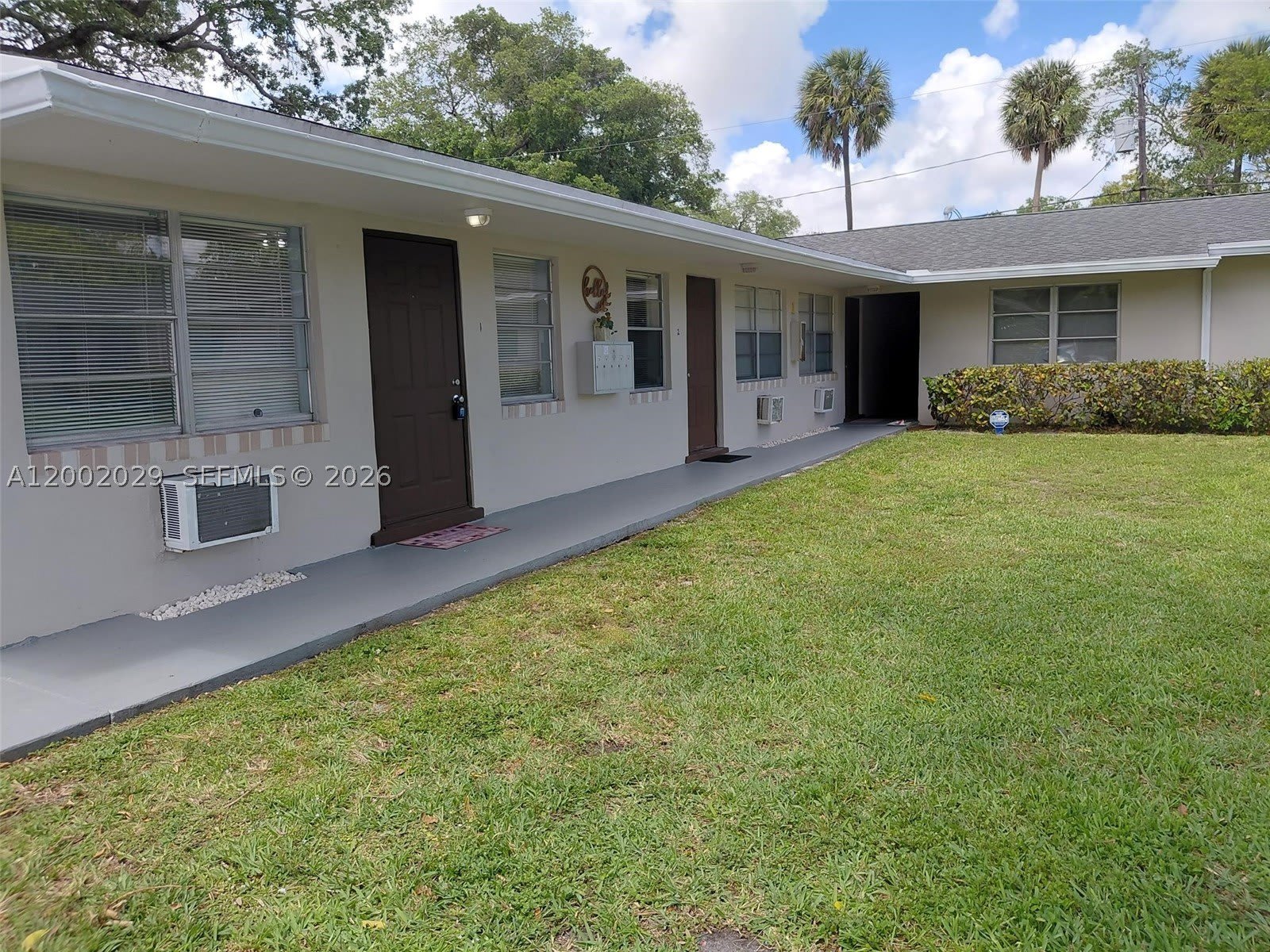 1433 SW 24th Ct – photo 2