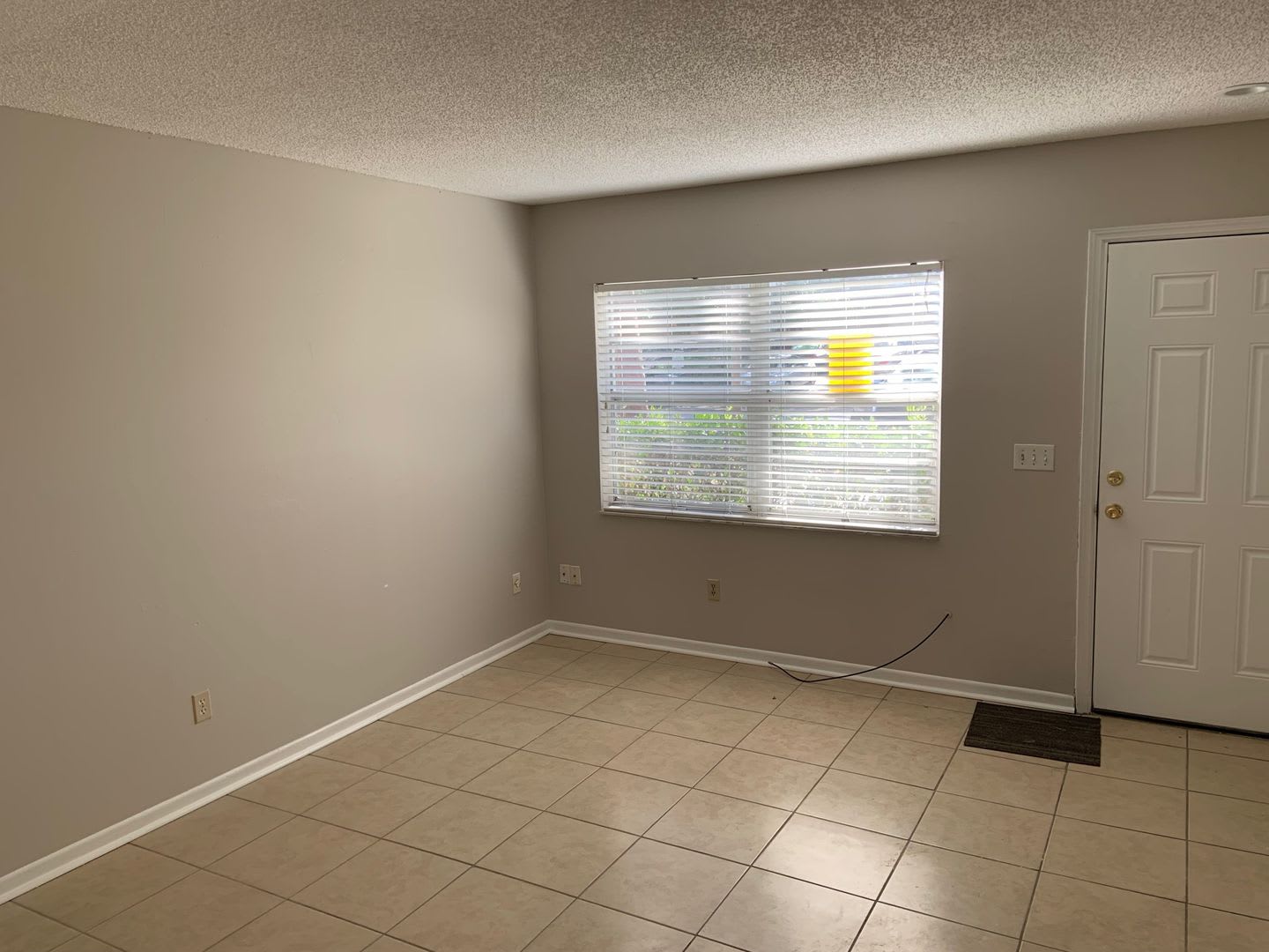 2 Bed 2 Bath Townhouse Very Close To Ucf – photo 3
