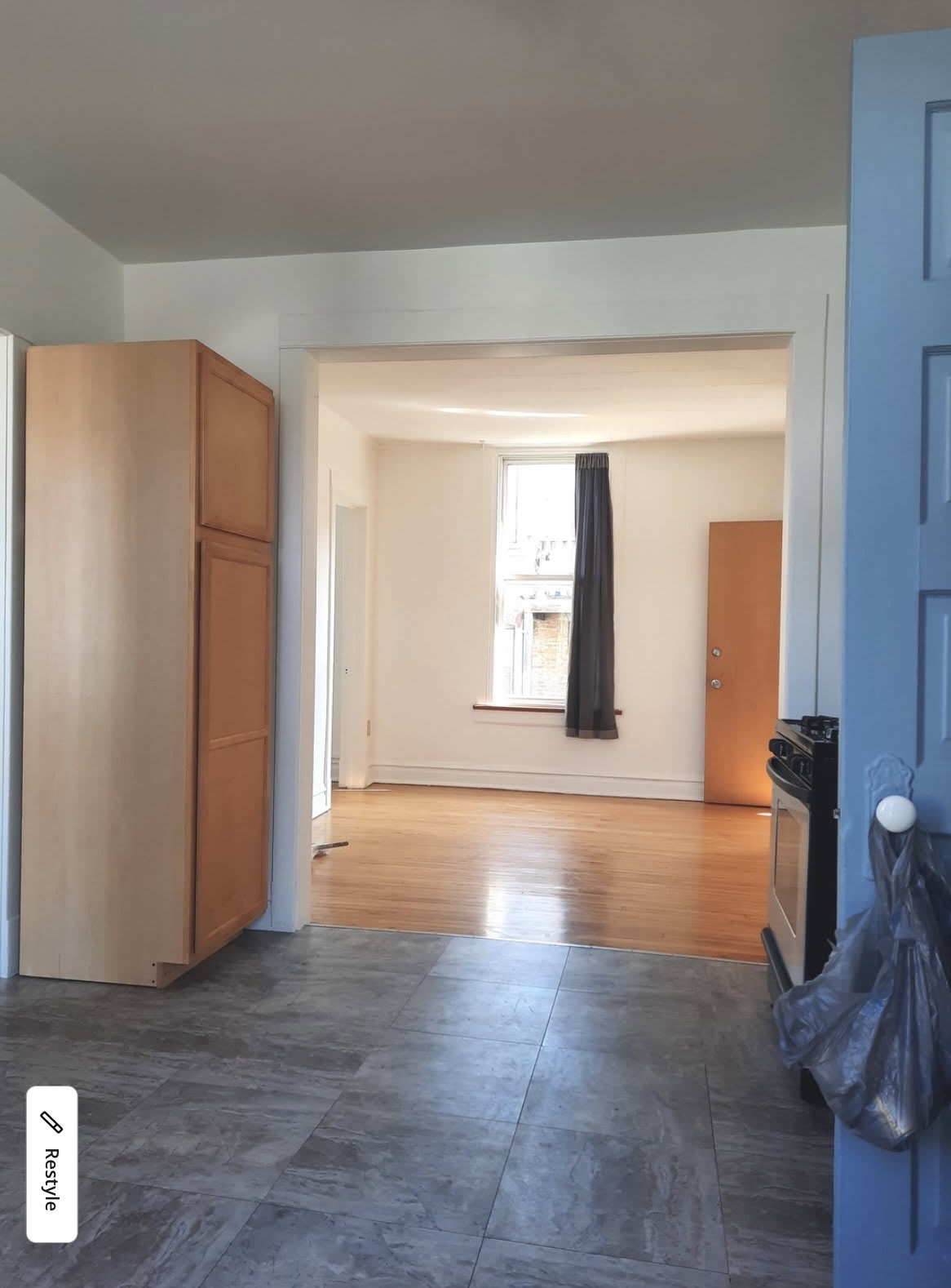 1512 North Artesian Avenue – photo 1