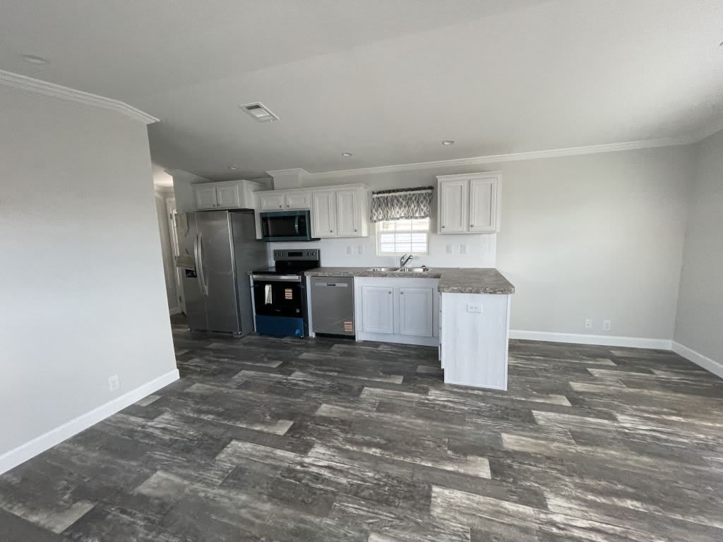 4300 E Bay Dr – photo 3