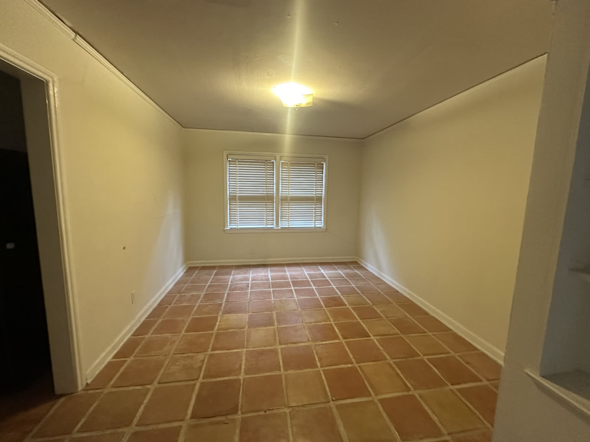 1930 North Boulevard – photo 4