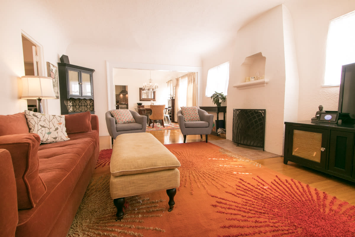 Timeless Vintage Spanish Style 3br/2ba Home w/ Fenced Yard in Prime La Mesa Location – photo 2