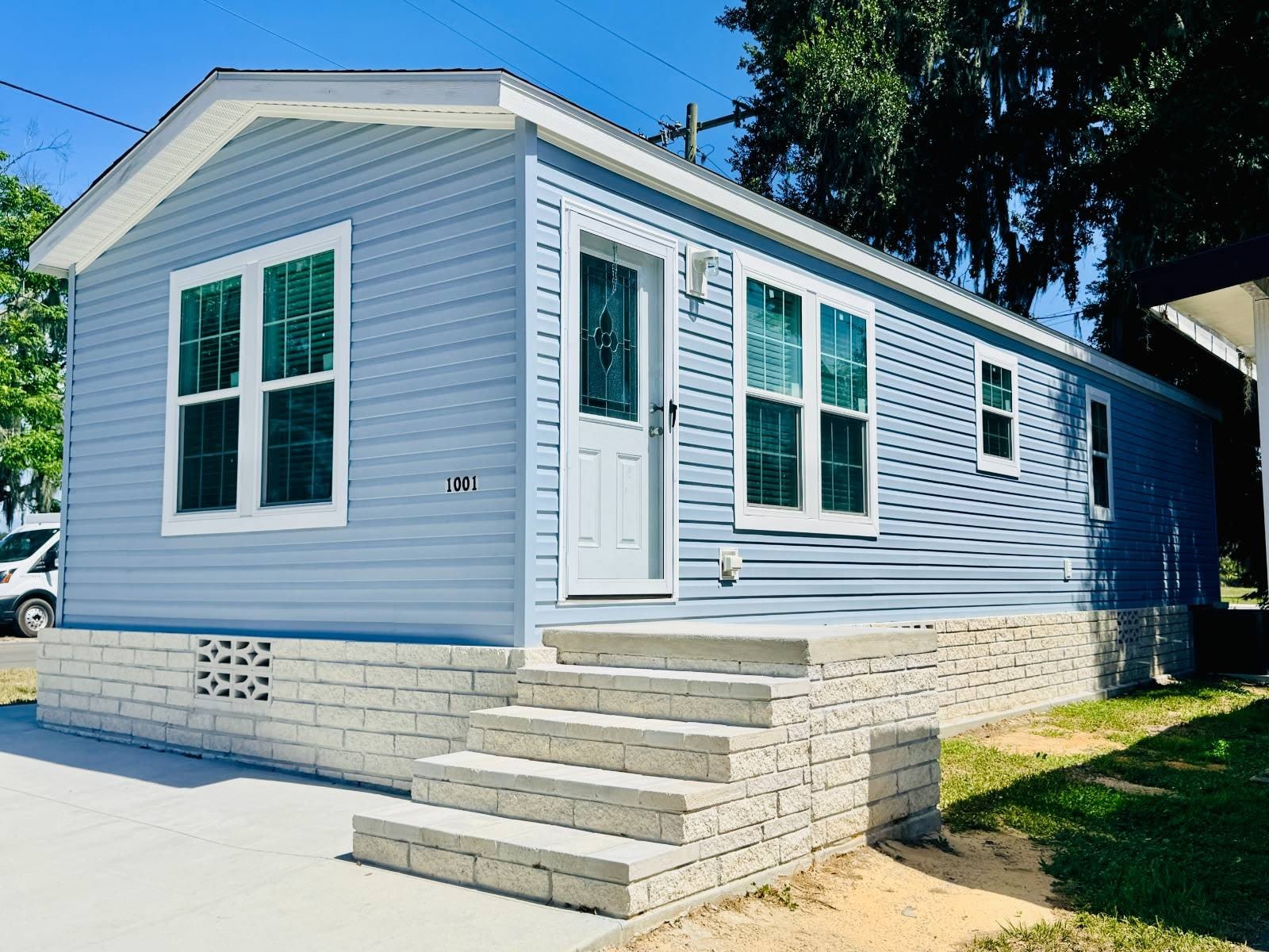 1001 Illinois St – photo 1