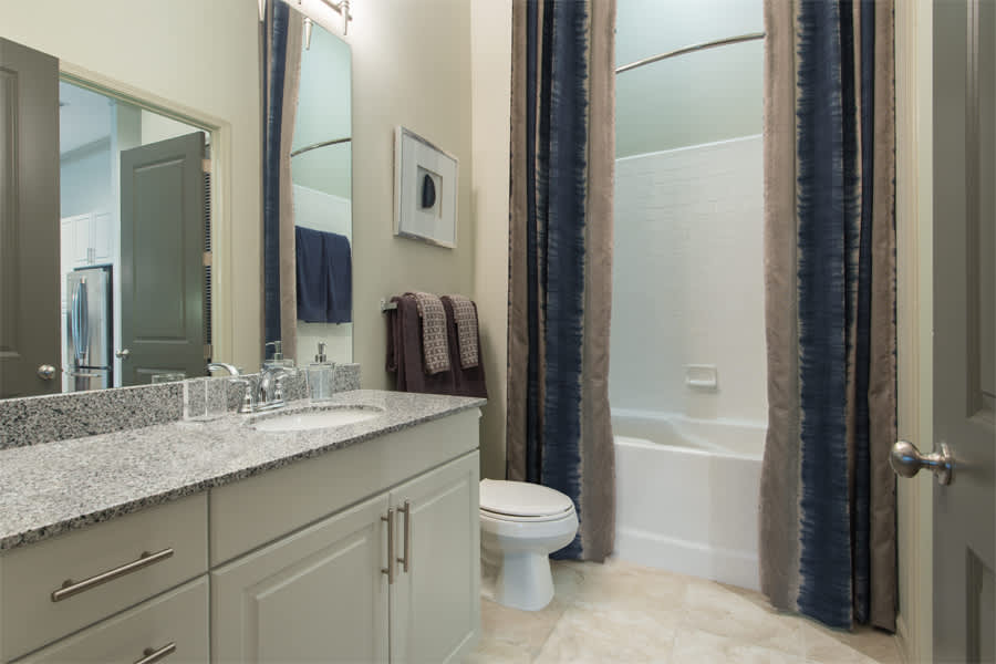 2700 Charlotte Ave Apartments – photo 5