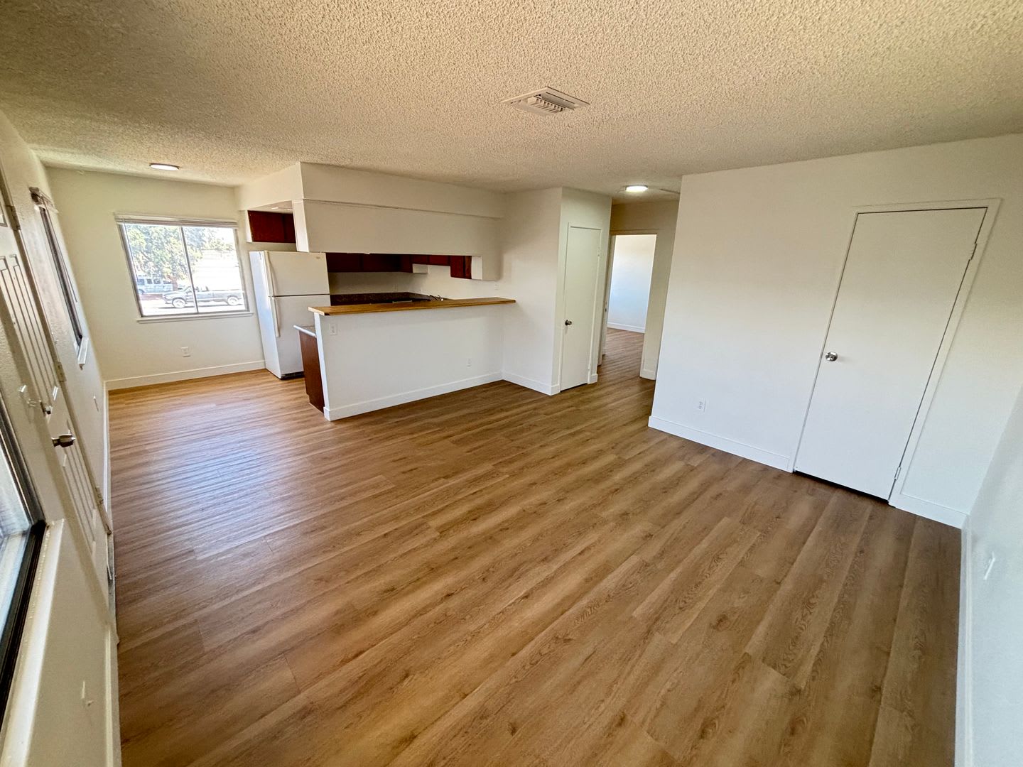 3431 E Cheyenne Ave Unit C – photo 3