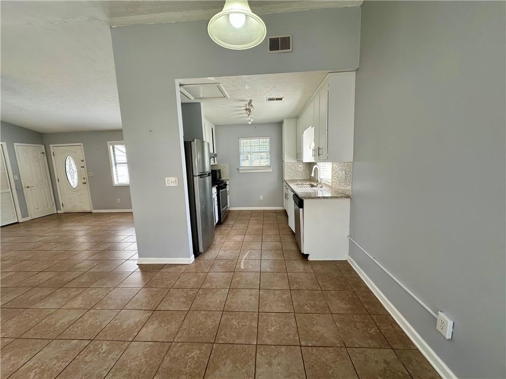 4668 Emerald Willow Drive – photo 3