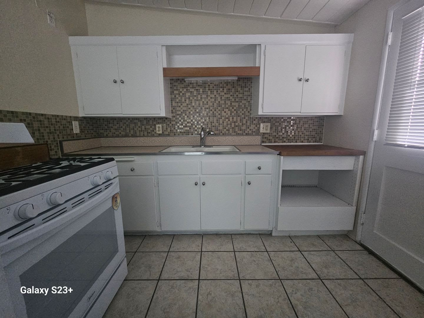 Adorable 2 bed 1 bath – photo 4