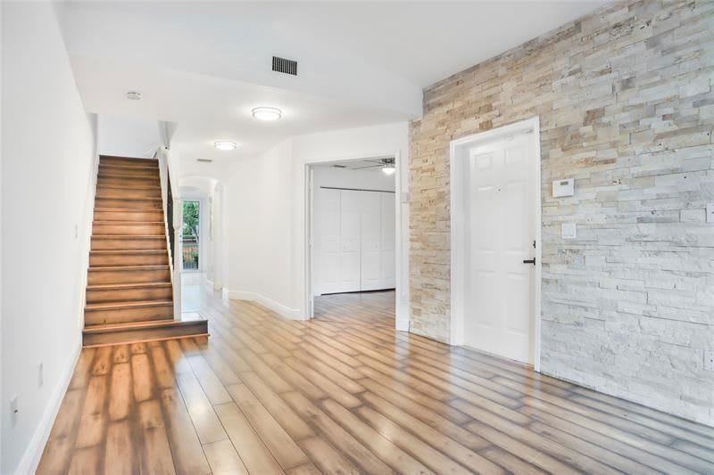 2119 Anchor Court – photo 4