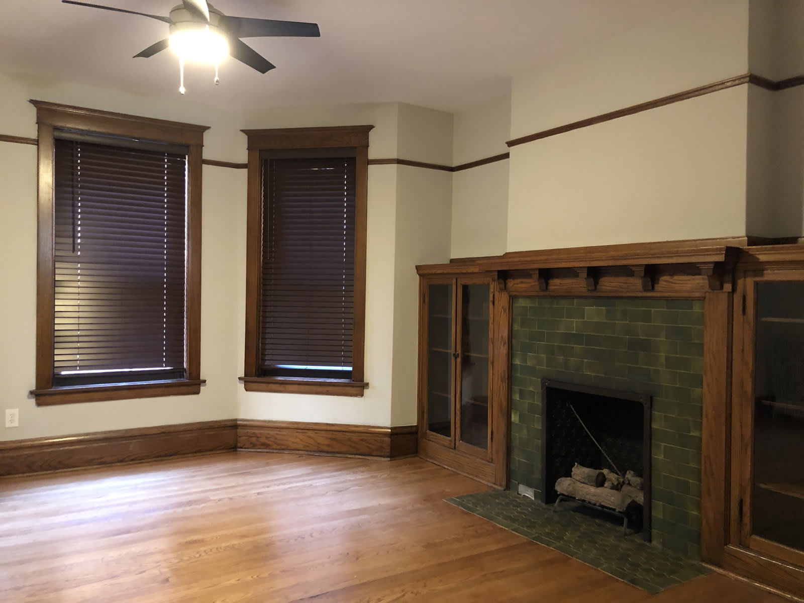 1544 North La Salle Drive – photo 3