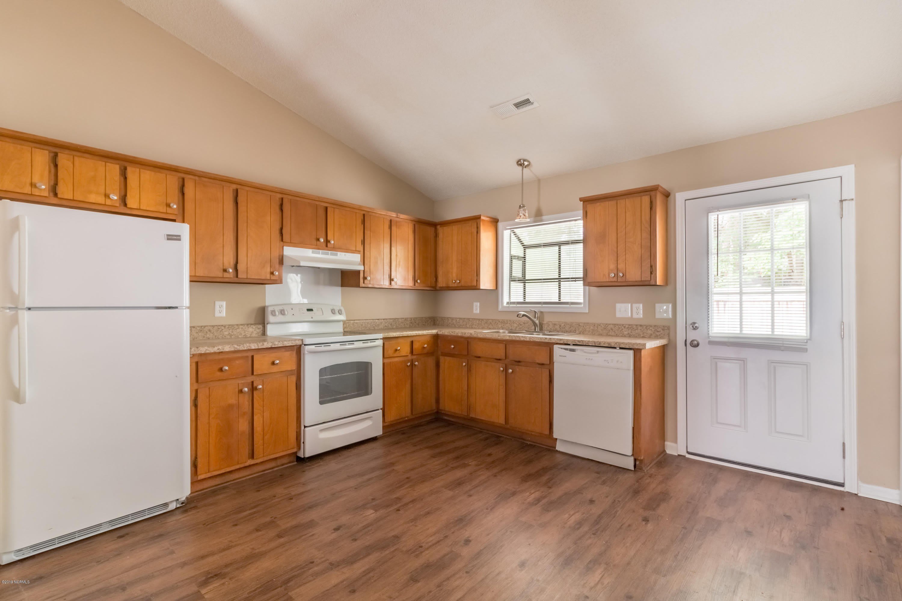 170 Corey Circle – photo 5