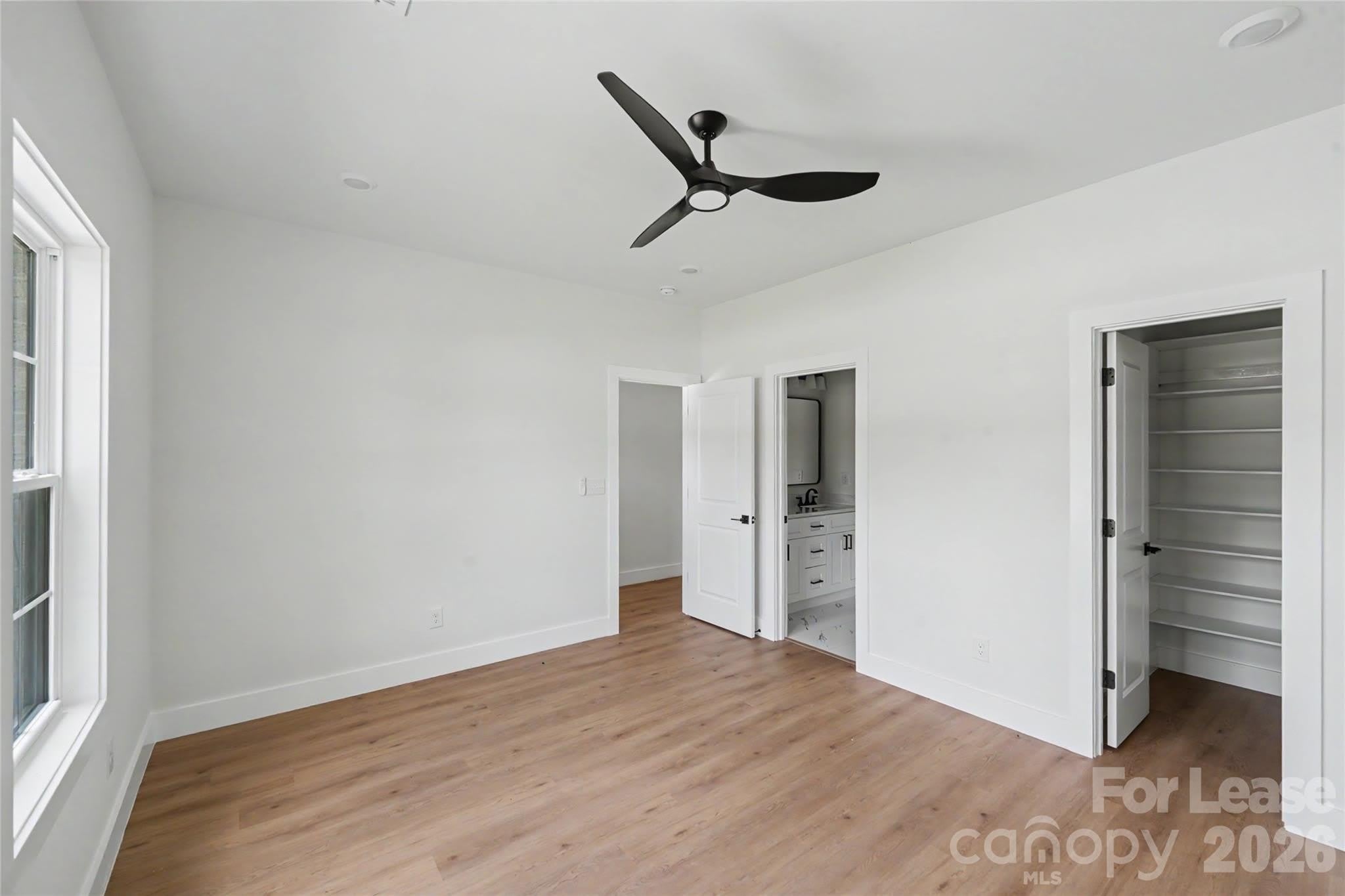 1709 College Plaza Boulevard – photo 4