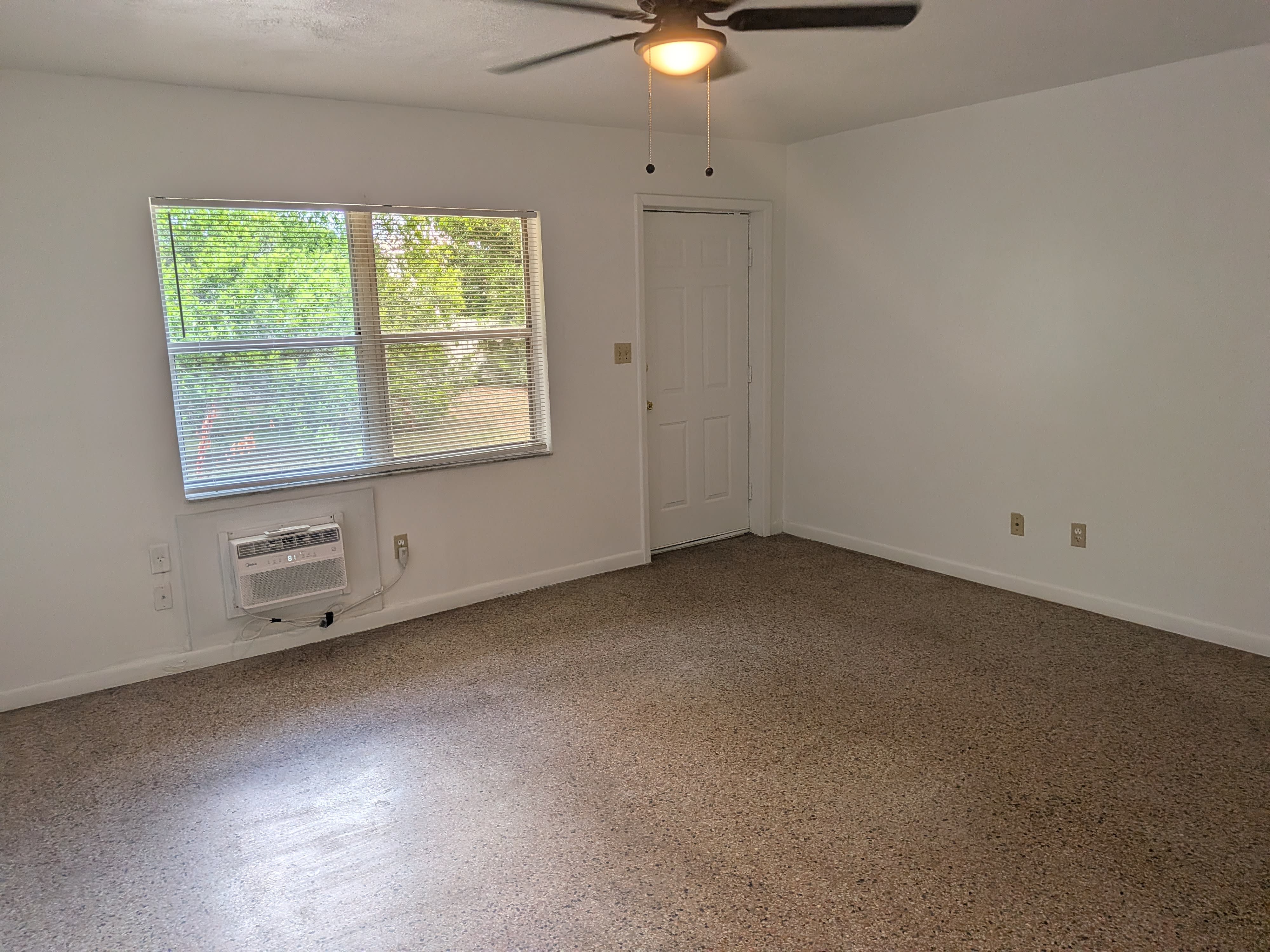 2461 NW 44th Ave – photo 3
