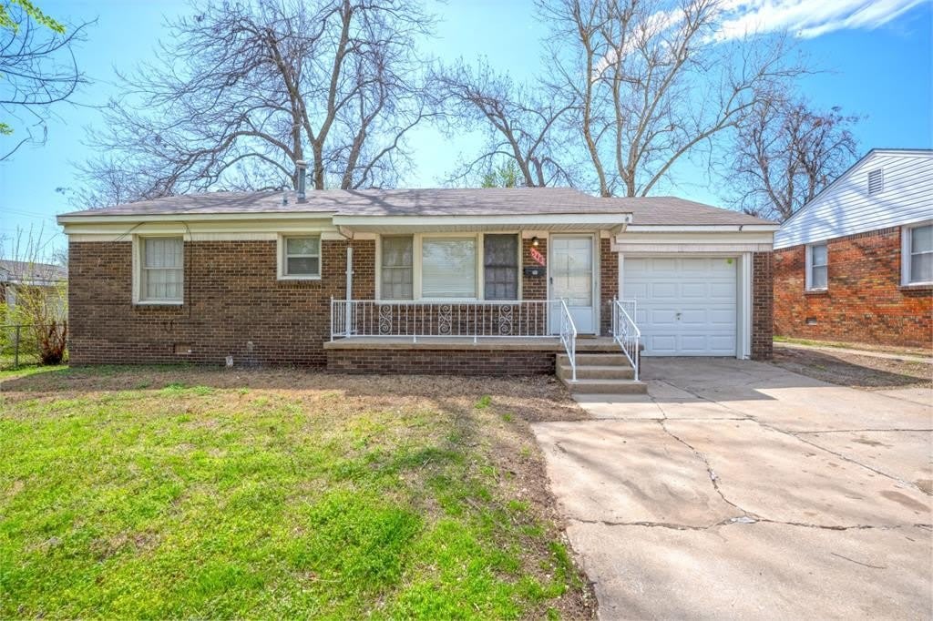 548 E Grumman Drive – photo 2