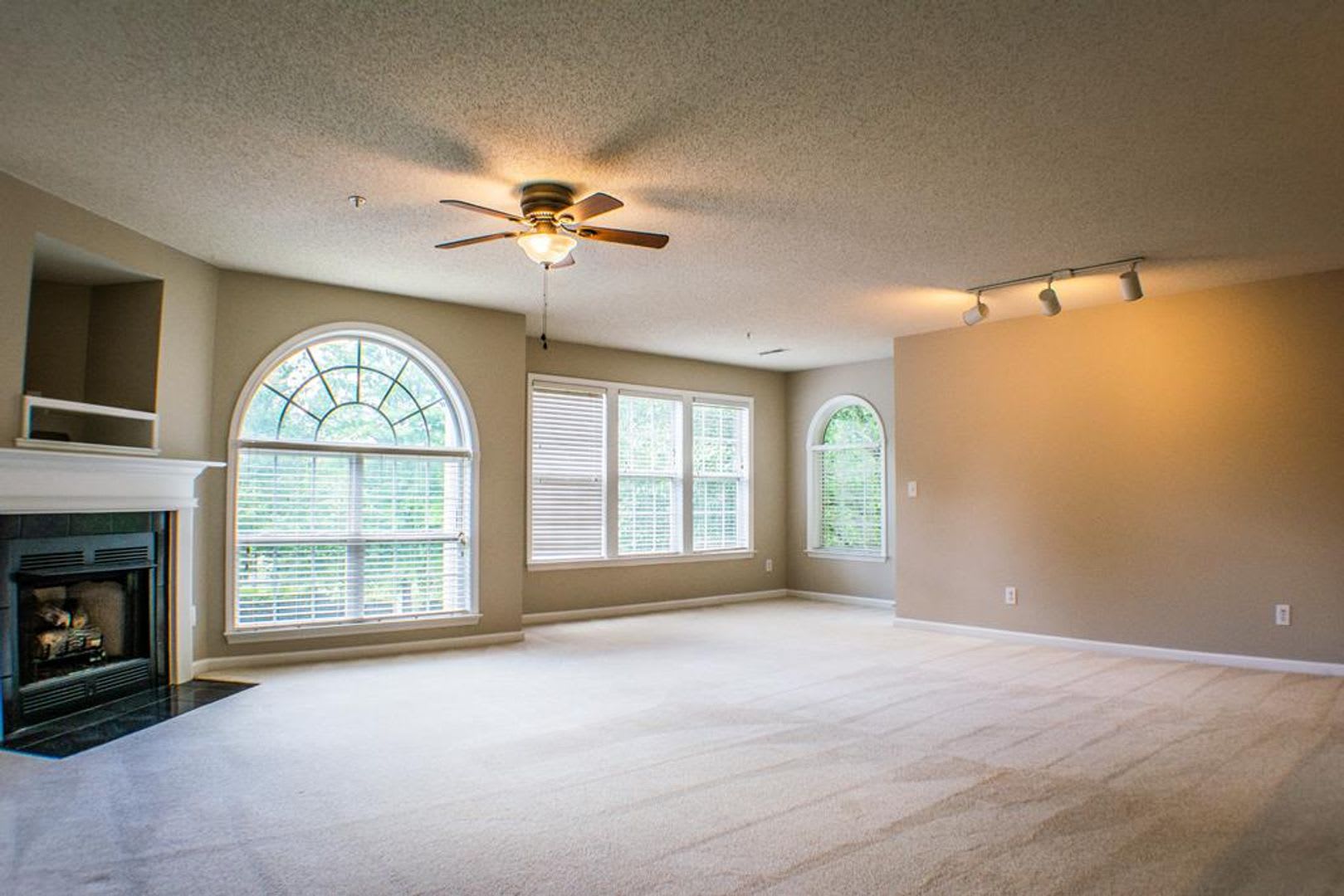 624 Ivy Glen Drive – photo 5