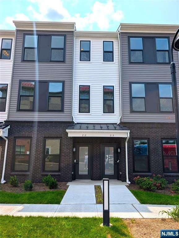 200 Balsam Street – photo 2