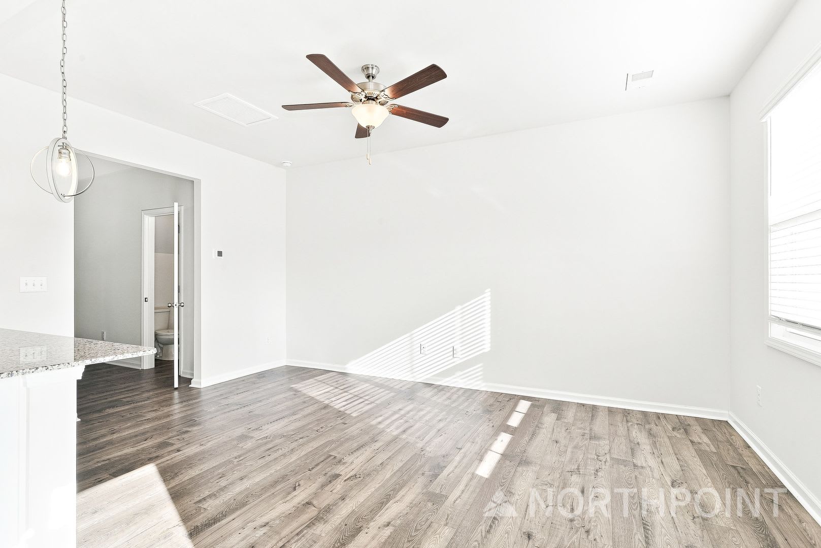 3 BR/2.5BA – photo 2