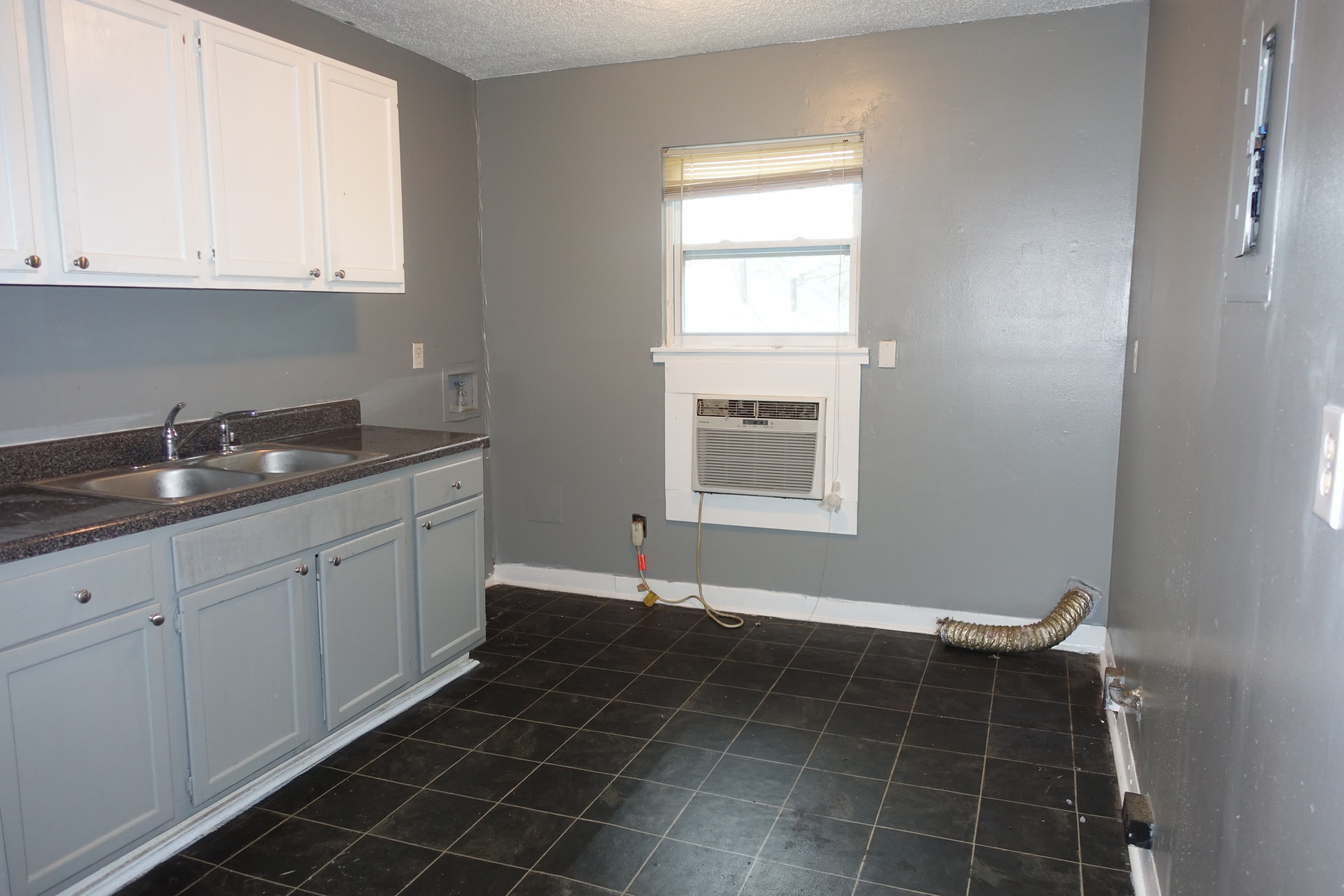 1500 12th Street North – photo 3