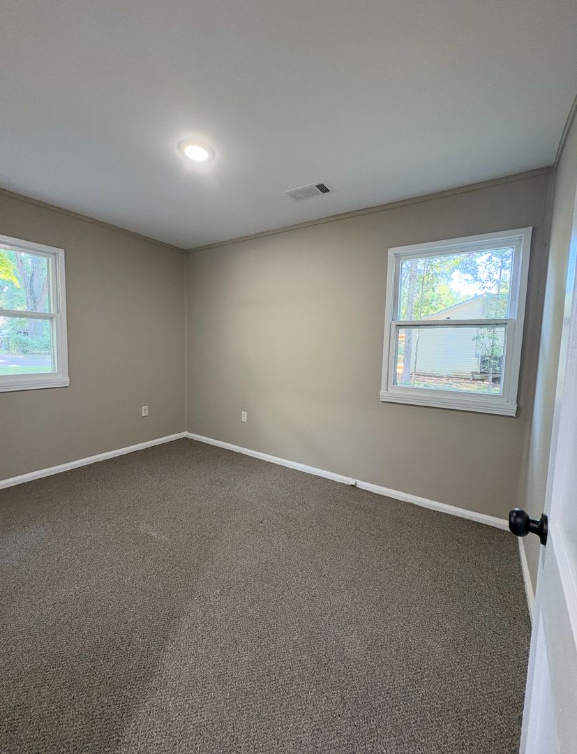 3 Bedroom 1 Bath home in Millington – photo 3
