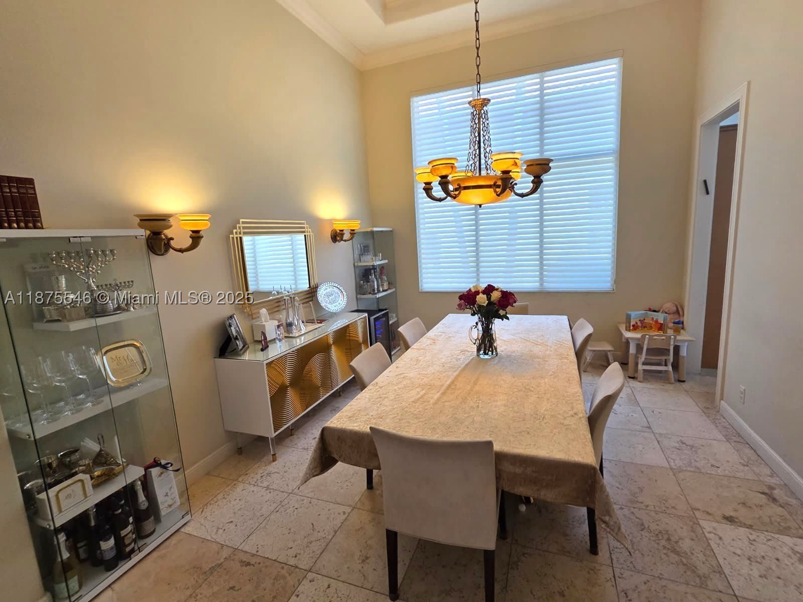 7030 Islegrove Pl – photo 2