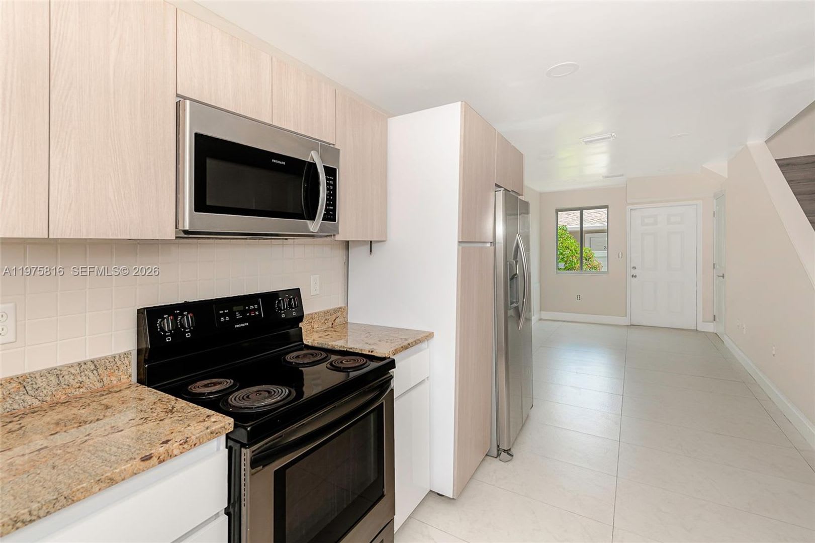 813 NW 3rd Avenue 813, Fort Lauderdale, FL 33311 – photo 3
