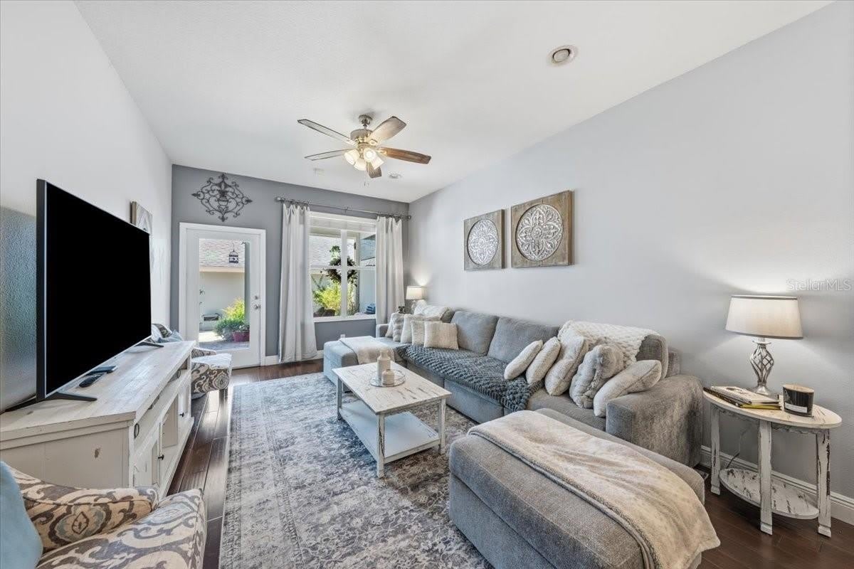 9606 ROYCE Drive – photo 4