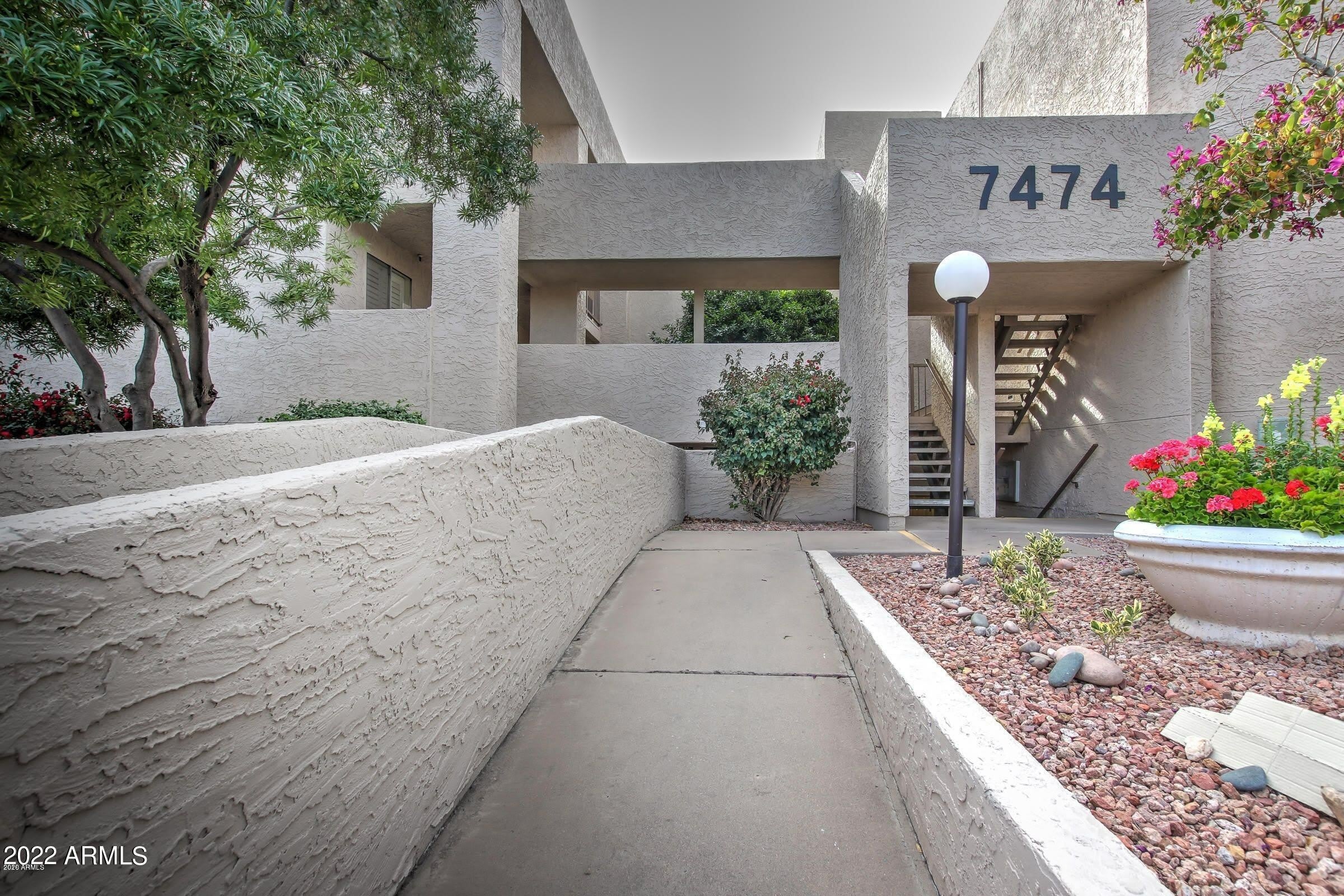 7474 E EARLL Drive – photo 1