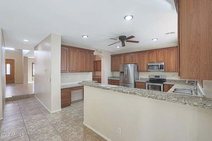 7863 West Melinda Lane – photo 4